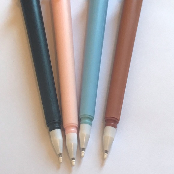 ๐๐ 2 Reindeer Pens - Picture 3 of 3